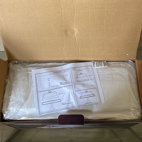 NEW Haverford by Godinger Pedestal Cake Stand with Glass Dome - Picture 2 of 2